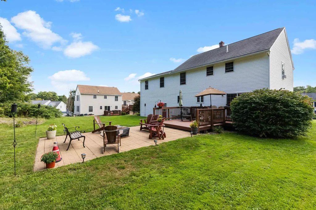 103 Hawthorne Lane Westbrook ME 04092