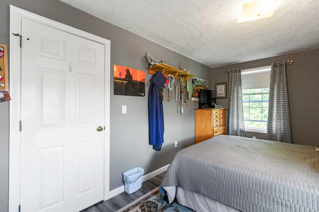103 Hawthorne Lane Westbrook ME 04092