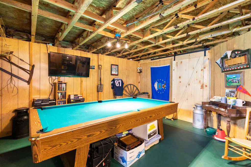 103 Hawthorne Lane Westbrook ME 04092