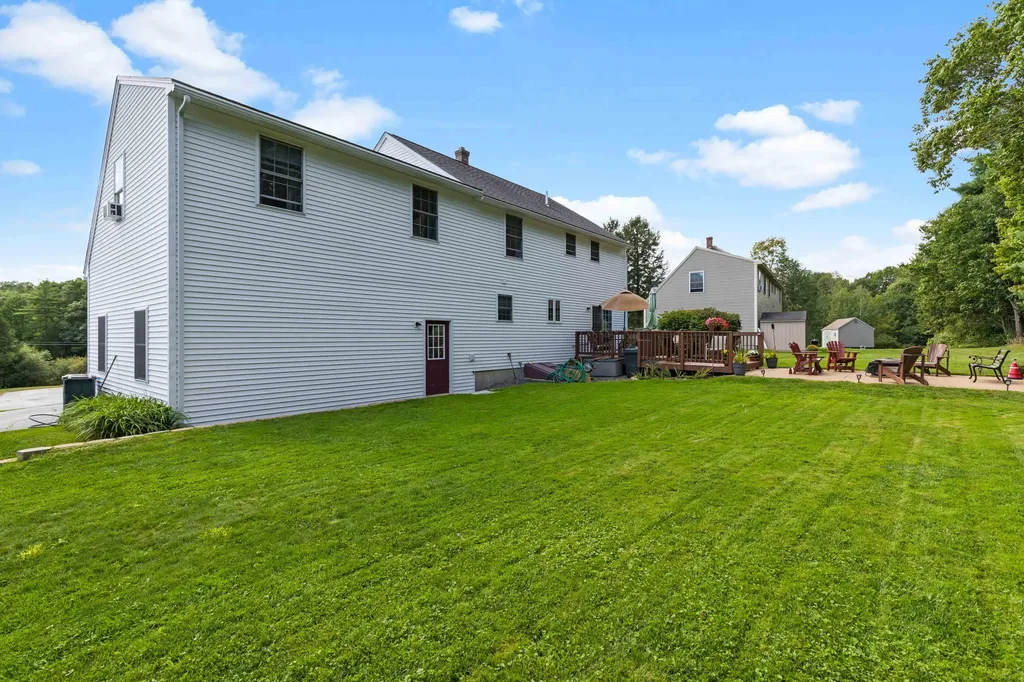103 Hawthorne Lane Westbrook ME 04092