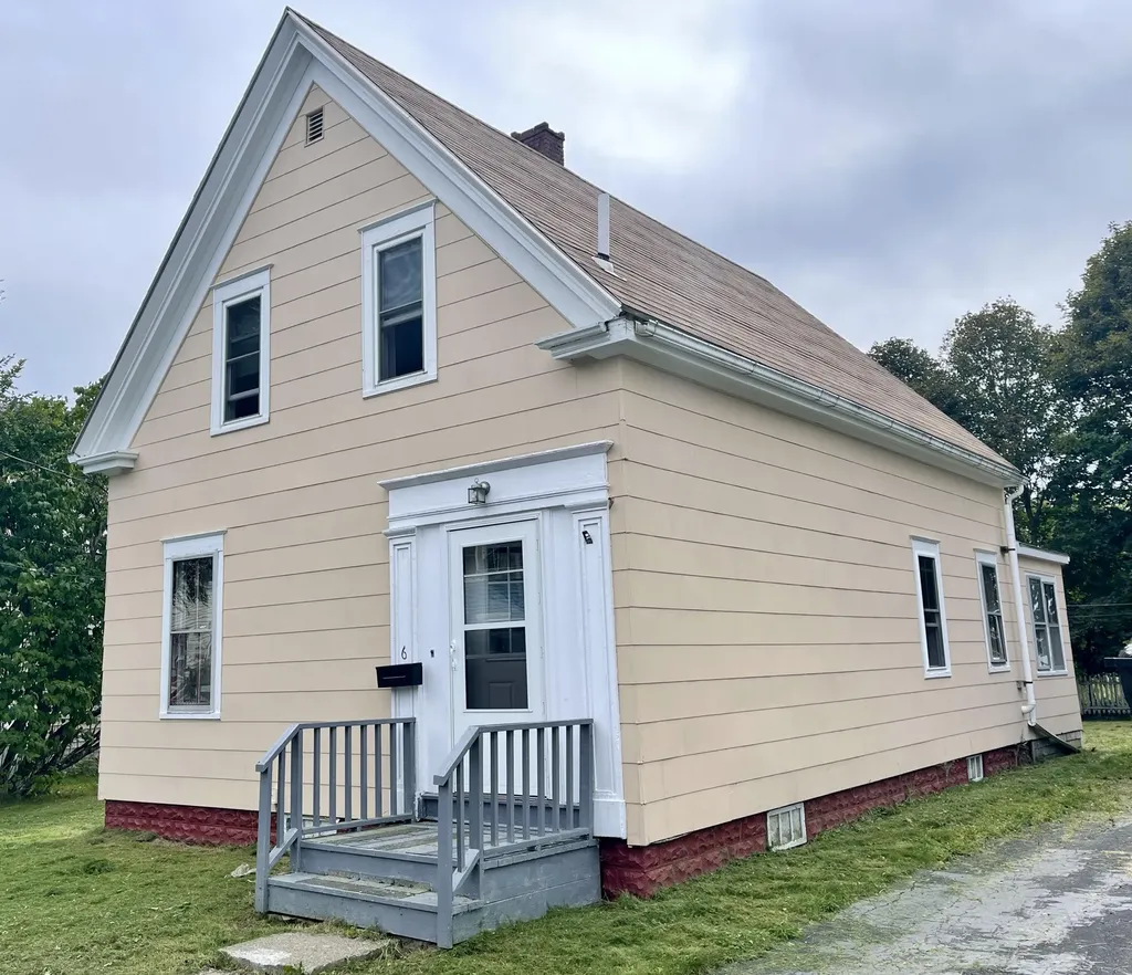 6 Stevens Avenue Eastport ME 04631