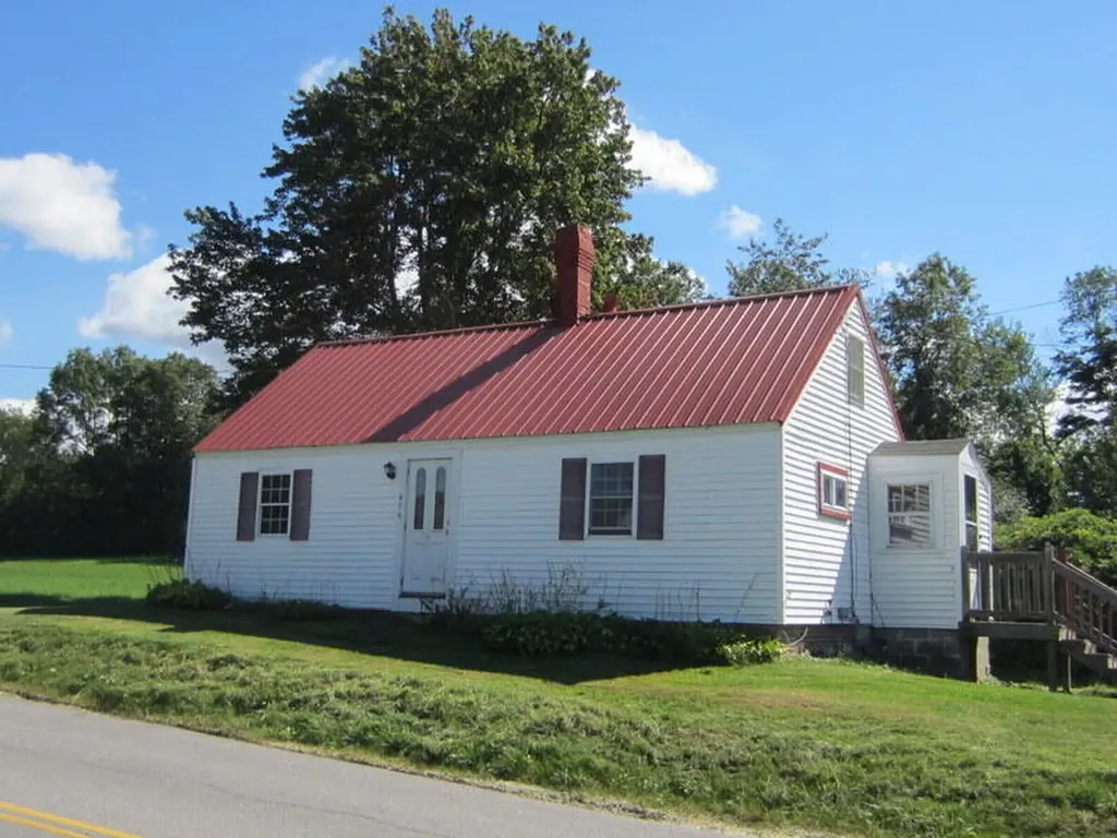 479 Rollins Road Rollinsford NH 03869