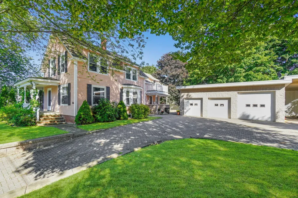 24 Fulton Street Auburn ME 04210