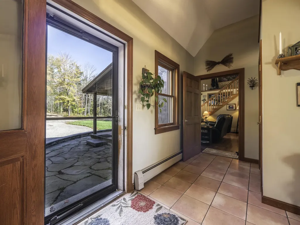 31 Hallbrook Way Ellsworth ME 04605