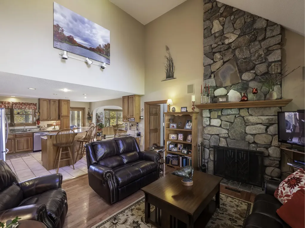 31 Hallbrook Way Ellsworth ME 04605