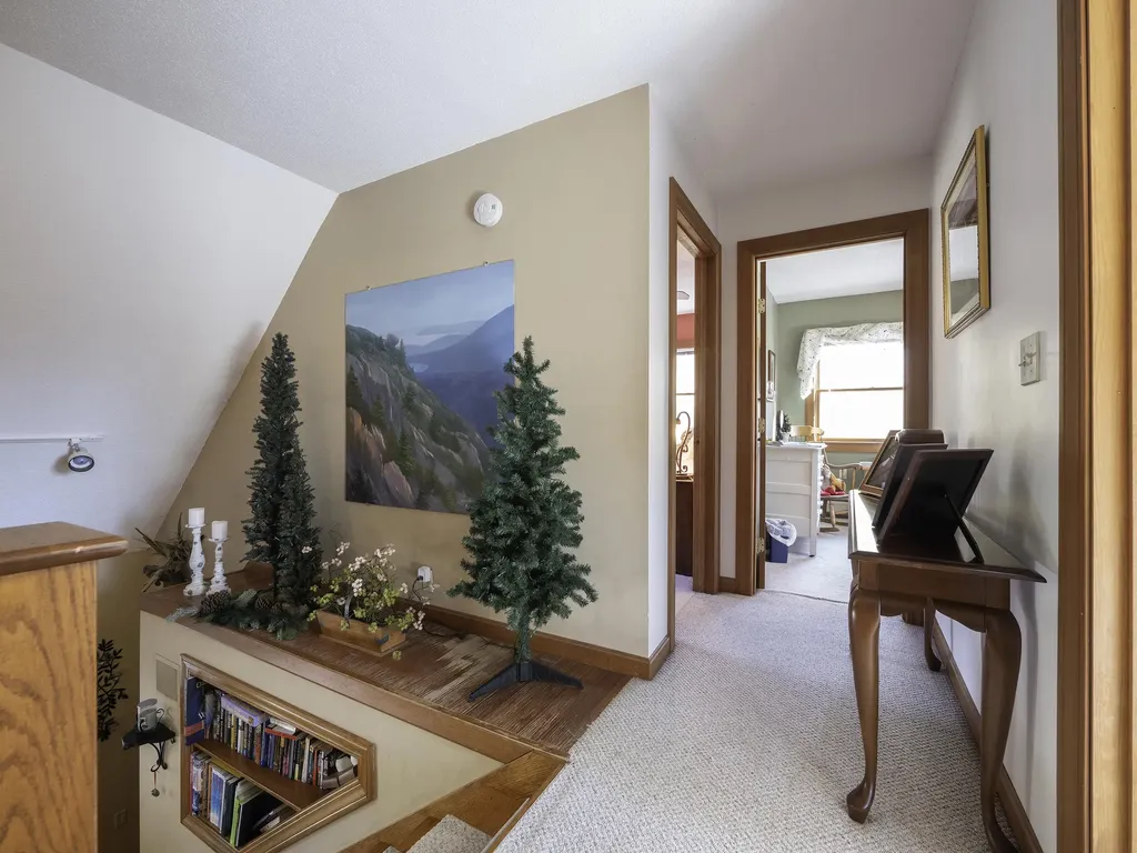 31 Hallbrook Way Ellsworth ME 04605