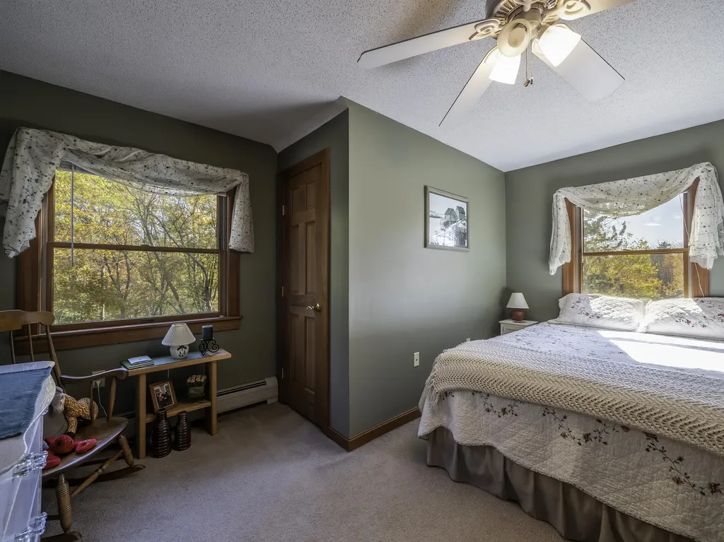 31 Hallbrook Way Ellsworth ME 04605