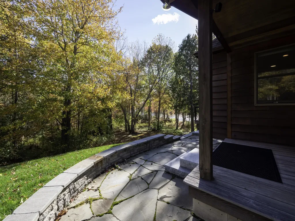 31 Hallbrook Way Ellsworth ME 04605