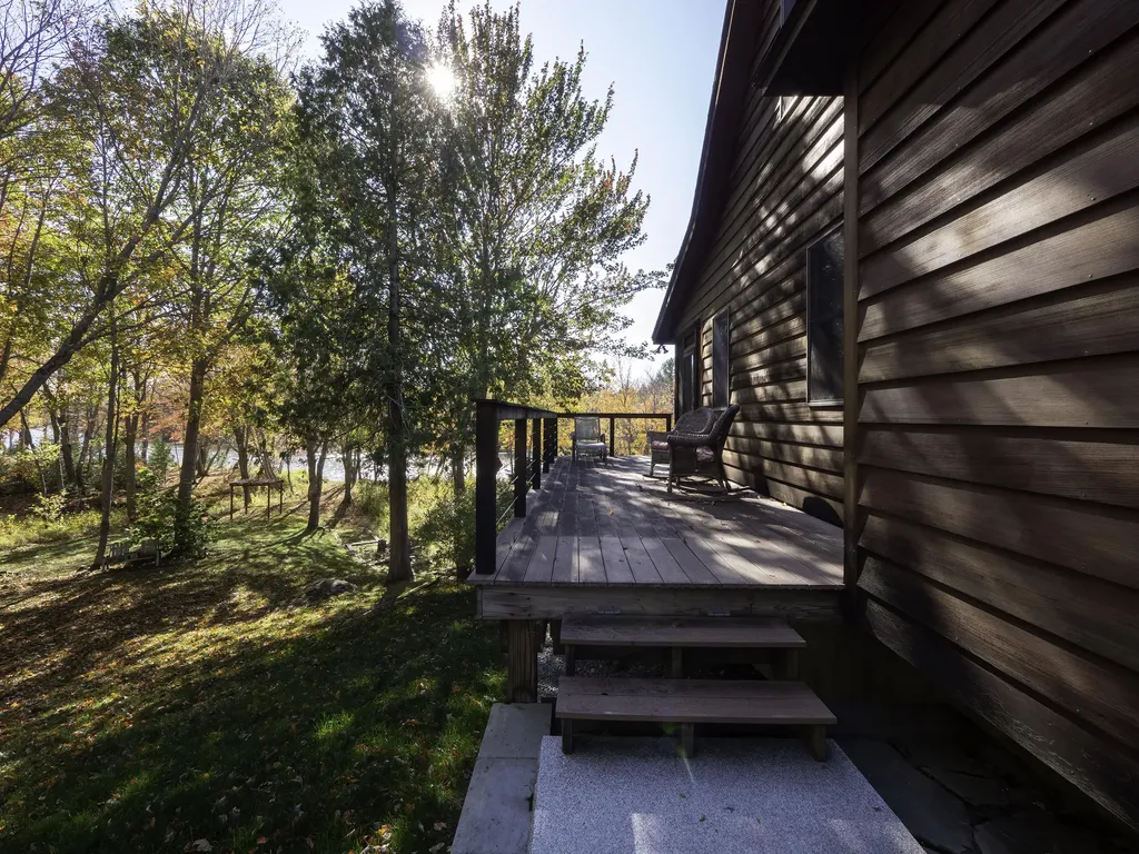 31 Hallbrook Way Ellsworth ME 04605