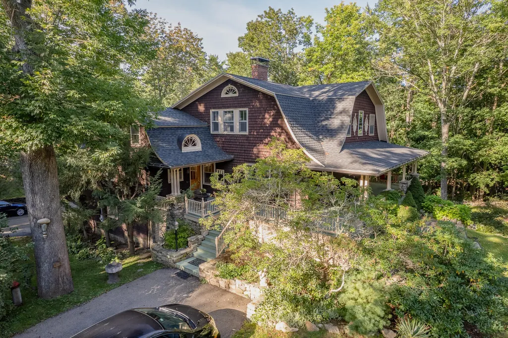 72 Fernald Avenue York ME 03909
