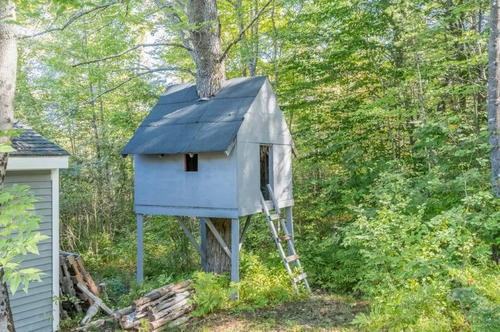 22 Dundee Road Windham ME 04062