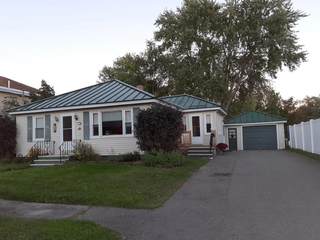 16 Frawley Street Winslow ME 04901