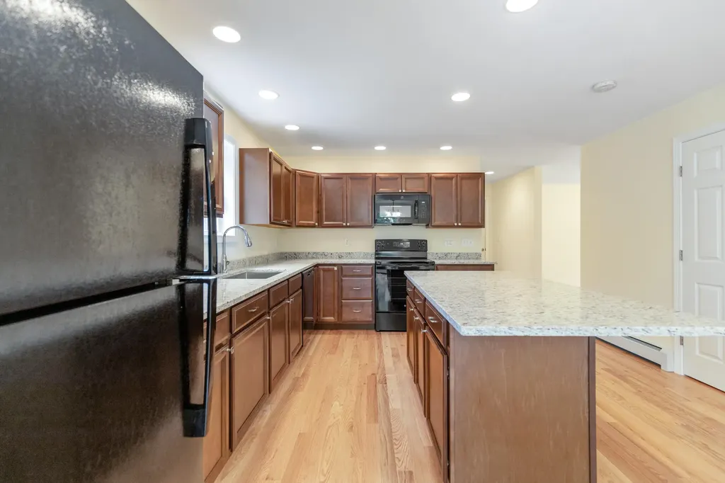 86 Center Road Lebanon ME 04027