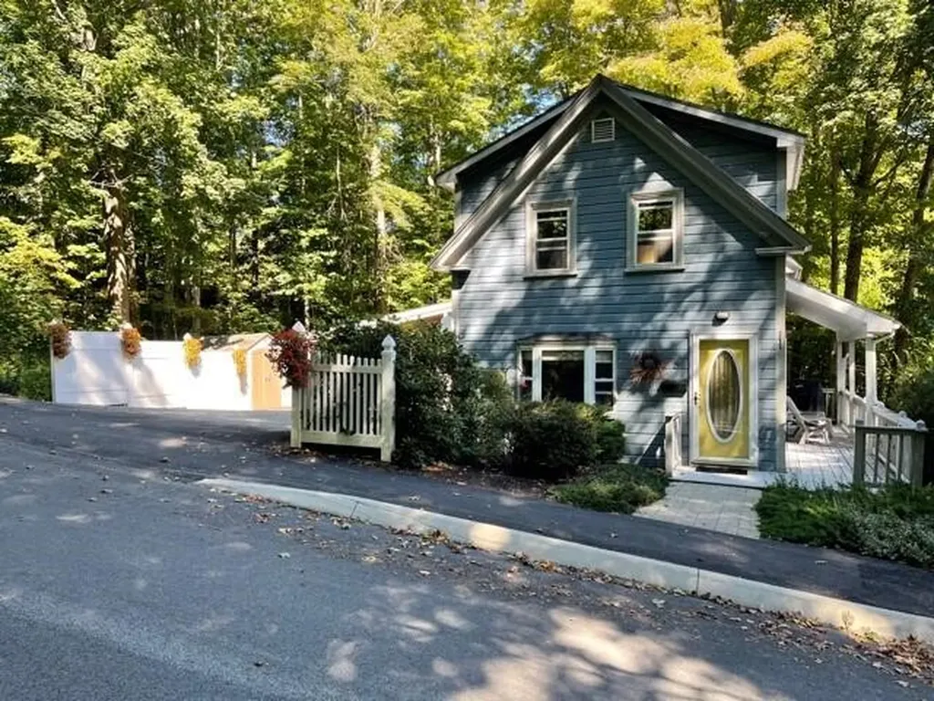 8 Harrison Avenue Orono ME 04473