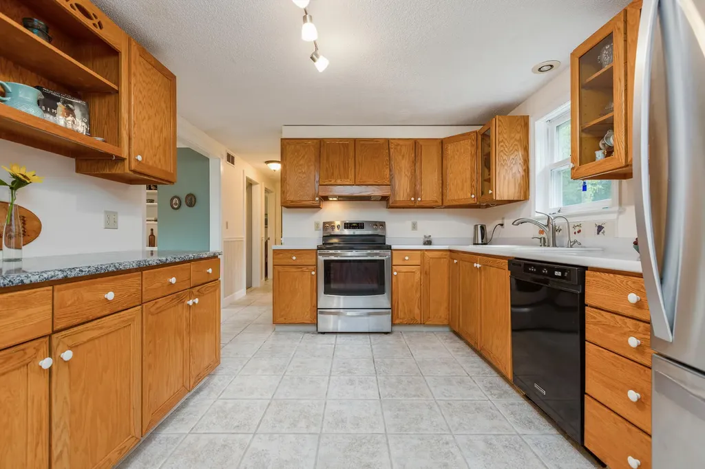 126 Cumberland Road North Yarmouth ME 04097