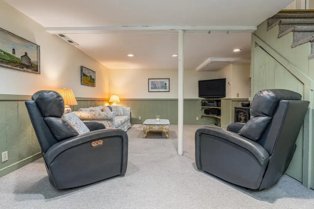 126 Cumberland Road North Yarmouth ME 04097