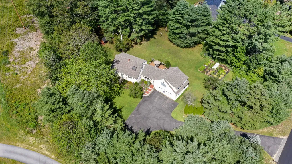 126 Cumberland Road North Yarmouth ME 04097