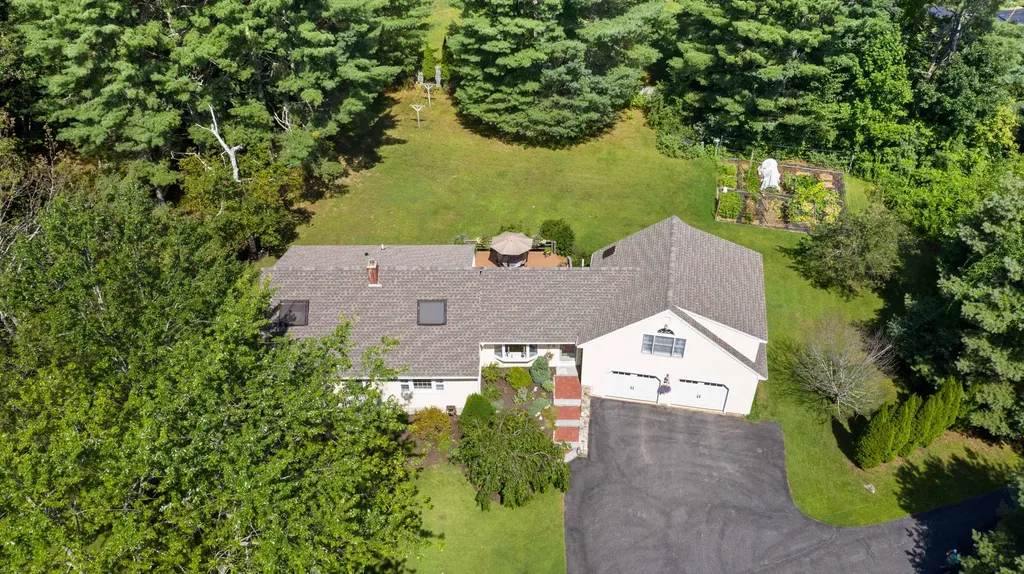 126 Cumberland Road North Yarmouth ME 04097