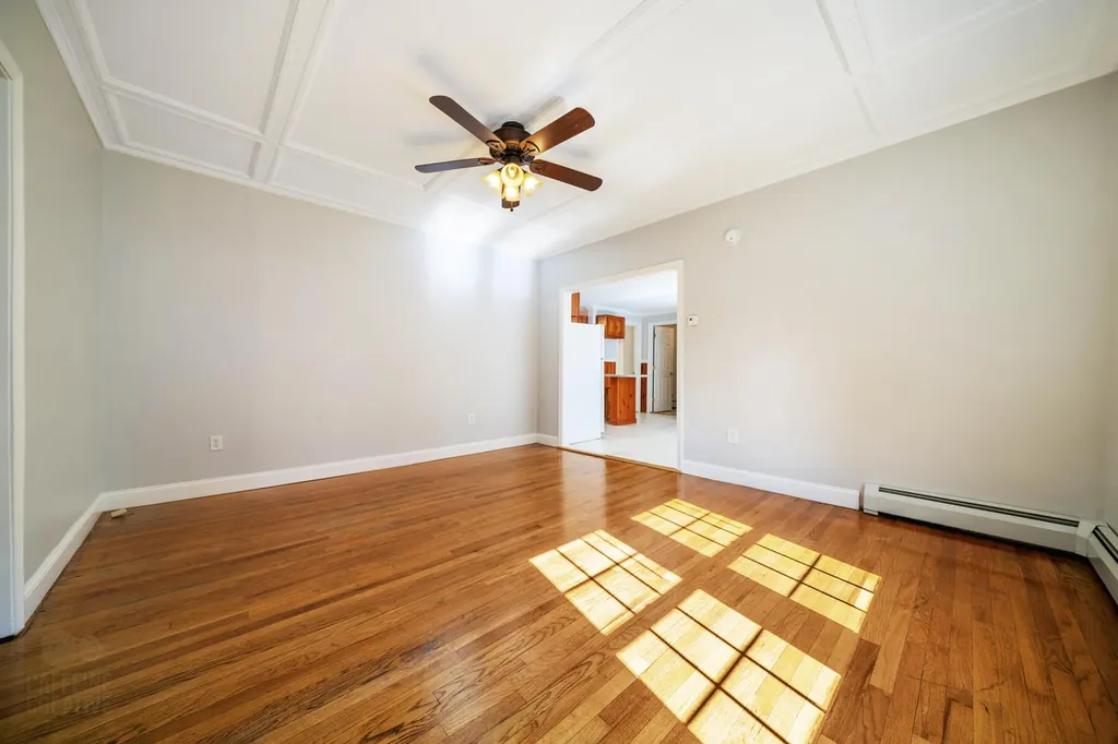 9 Maple Street Sanford ME 04073