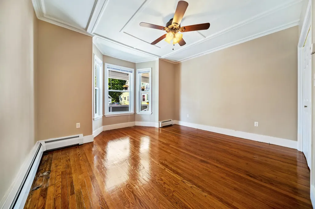9 Maple Street Sanford ME 04073