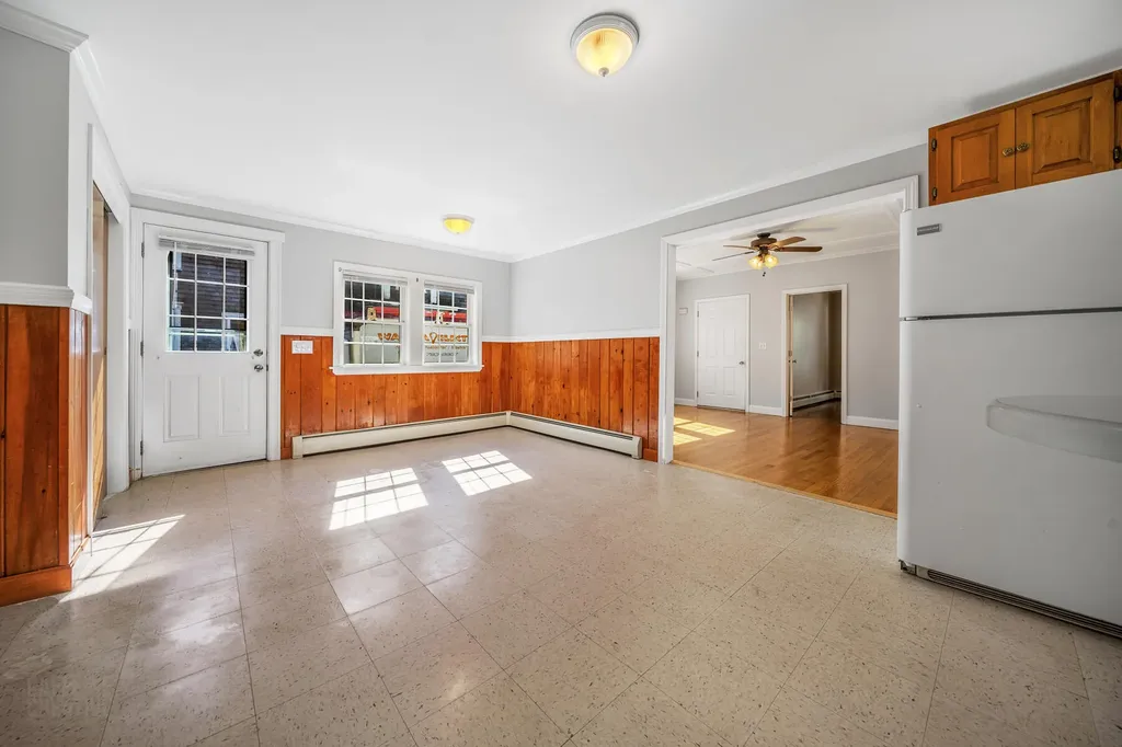 9 Maple Street Sanford ME 04073