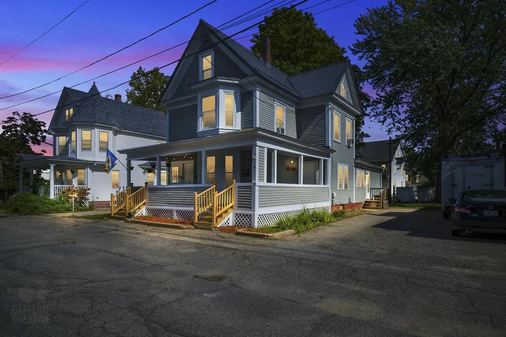 9 Maple Street Sanford ME 04073