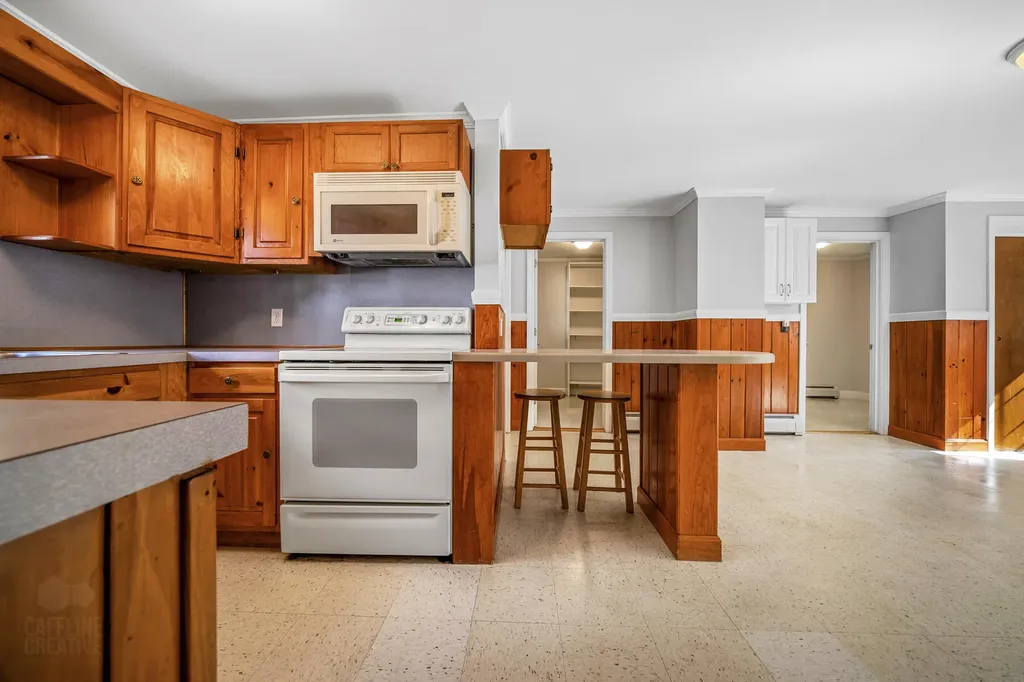 9 Maple Street Sanford ME 04073