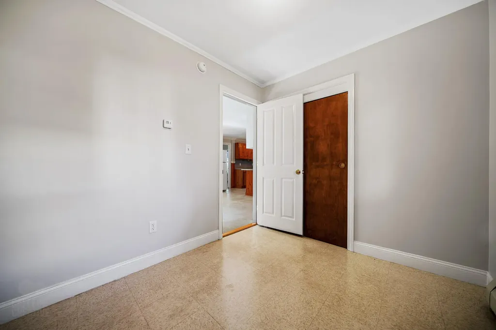9 Maple Street Sanford ME 04073