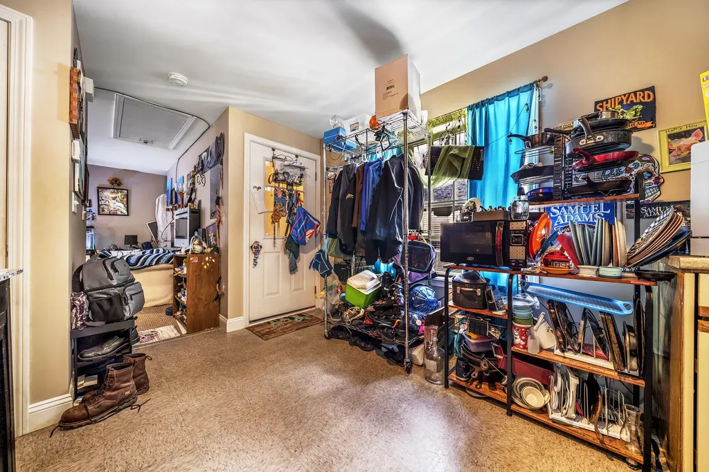 9 Maple Street Sanford ME 04073