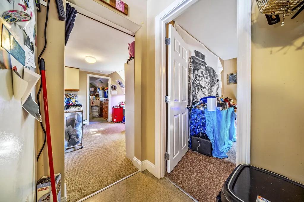 9 Maple Street Sanford ME 04073