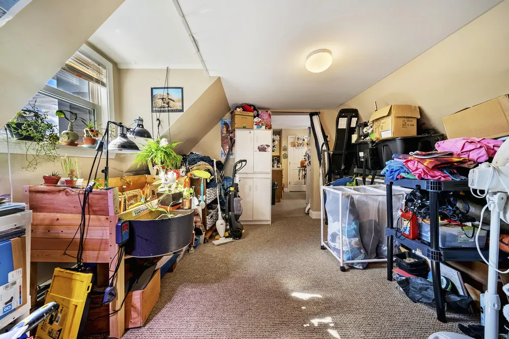 9 Maple Street Sanford ME 04073