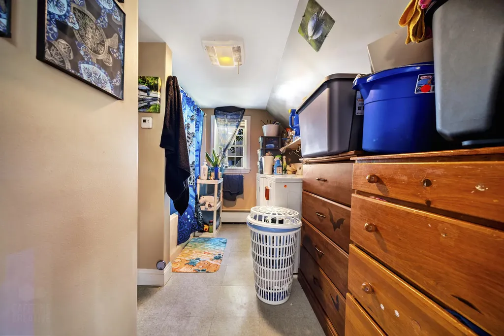 9 Maple Street Sanford ME 04073