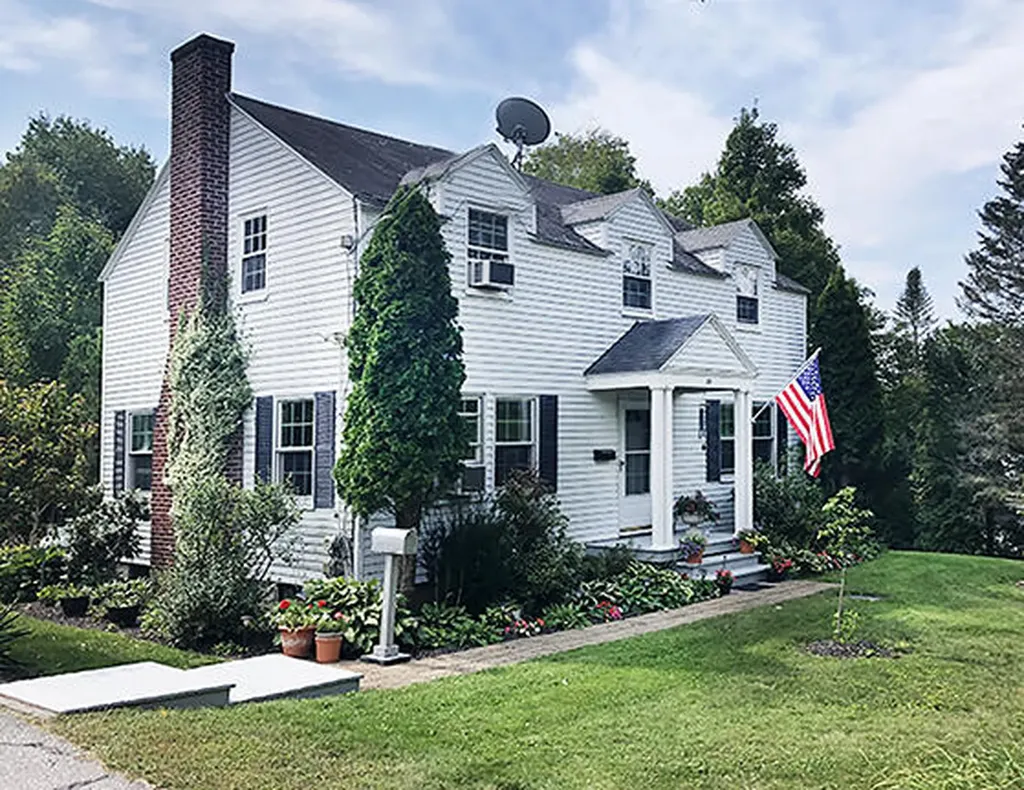 35 Closson Street Randolph ME 04346