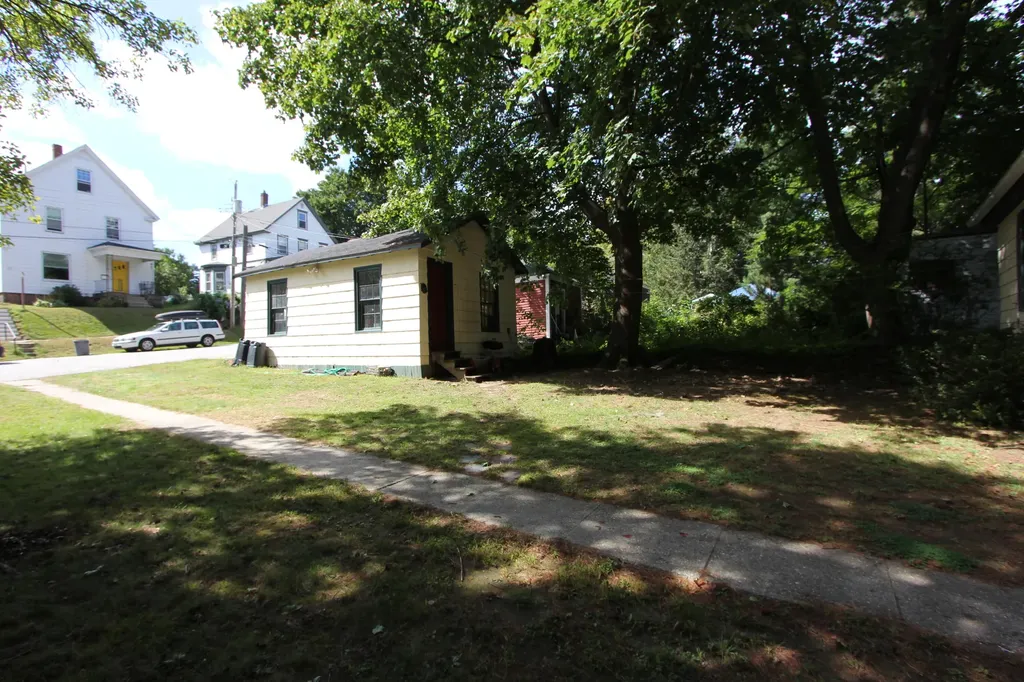 66 Gamage Avenue Auburn ME 04210