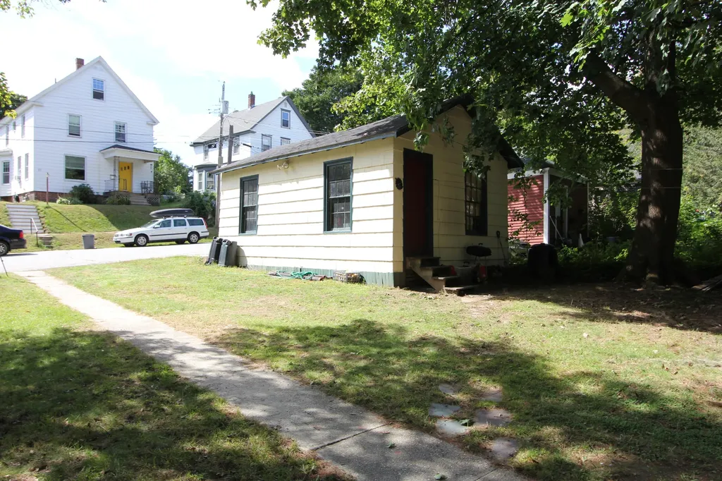 66 Gamage Avenue Auburn ME 04210
