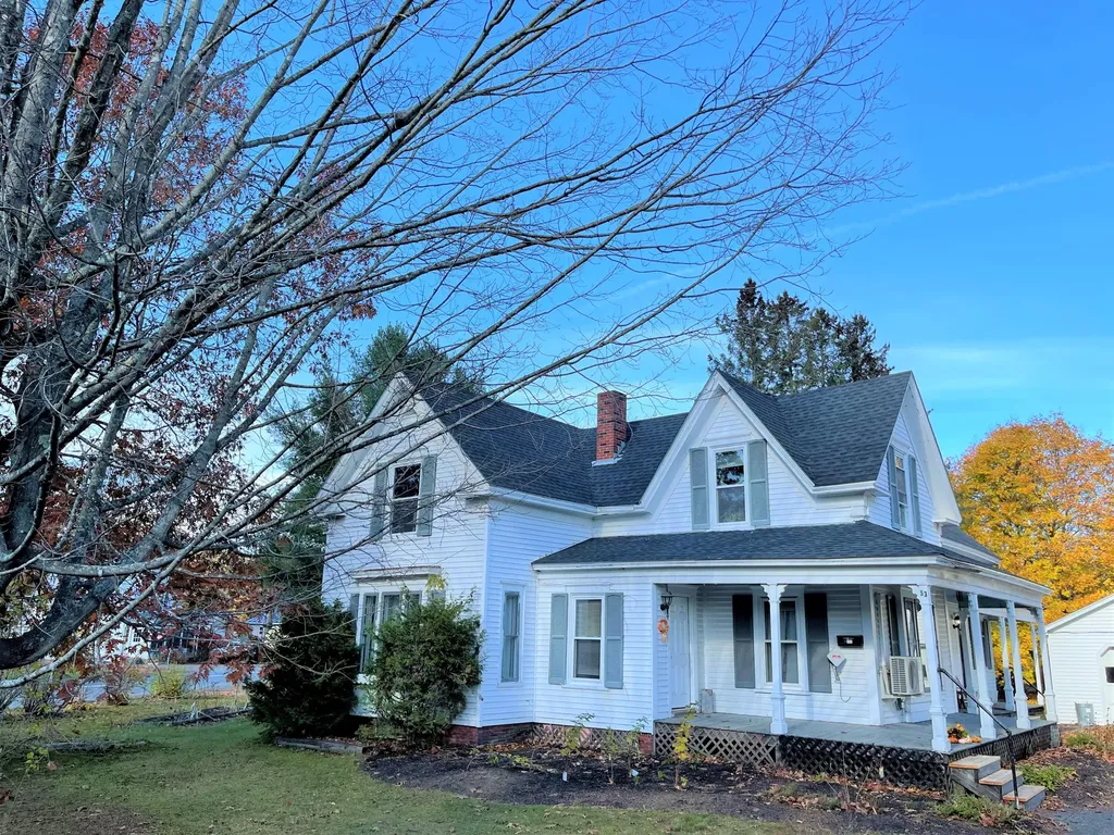 53 Silver Street Skowhegan ME 04976