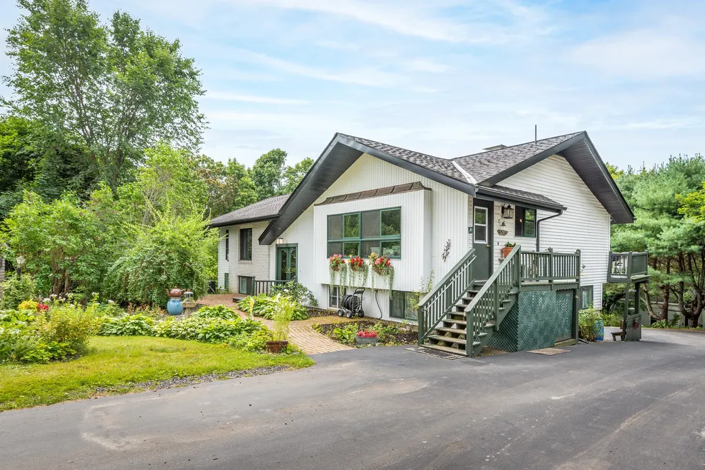 31 Andrews Lane Warren ME 04864