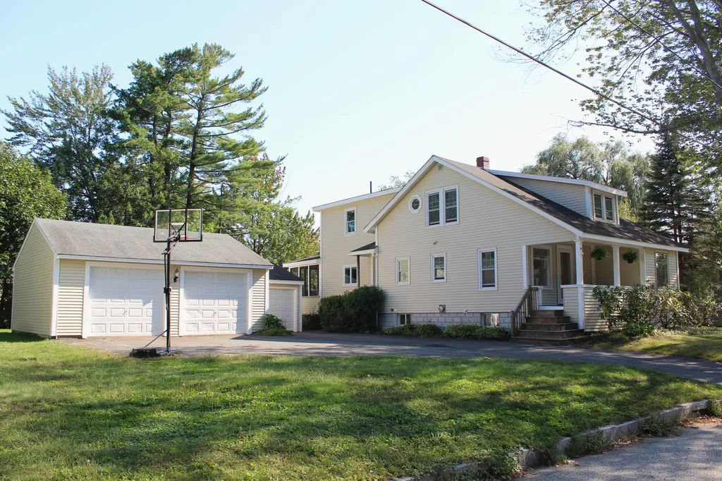 95 Edgeworth Avenue Portland ME 04103