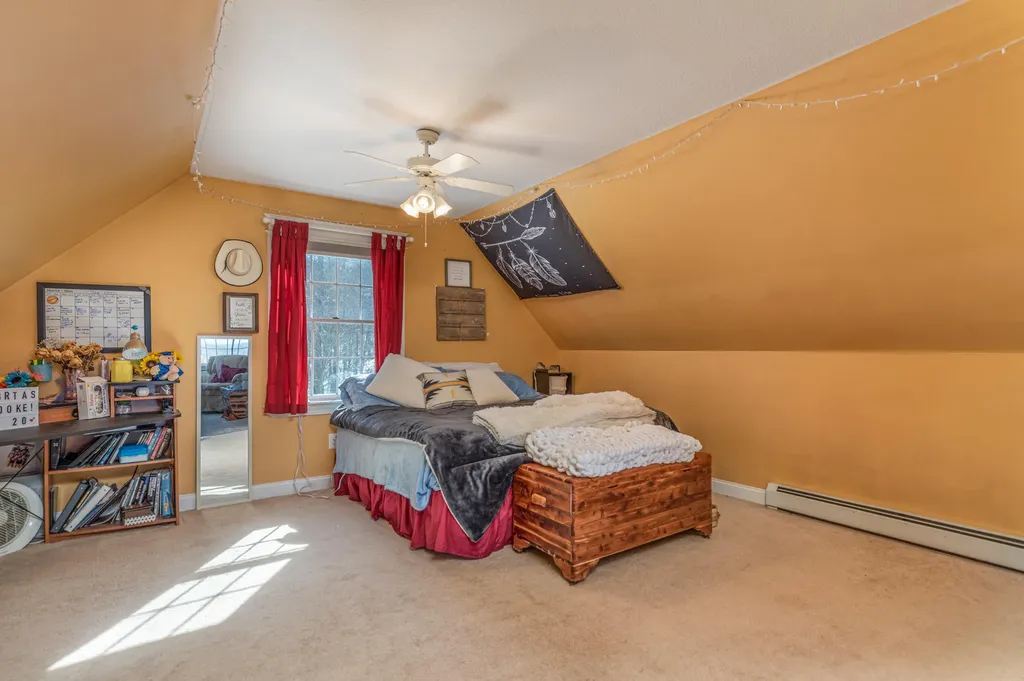 15 Washington Court Naples ME 04055