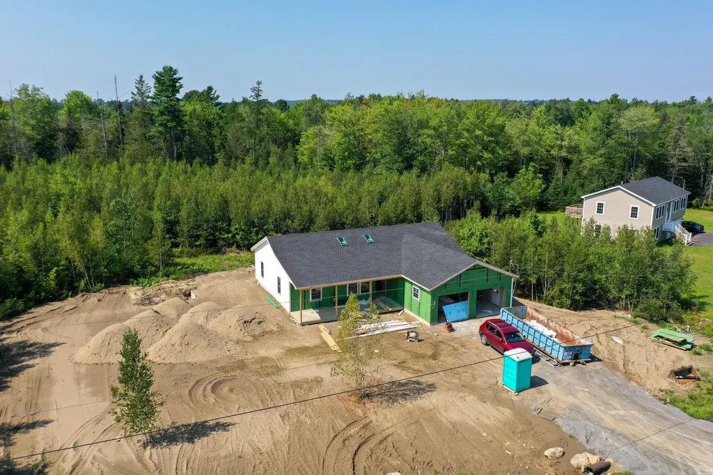 35 Magnolia Hill Road Bangor ME 04401