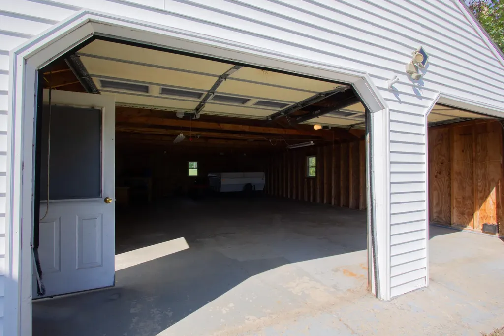 197 Loud Road Plymouth ME 04969