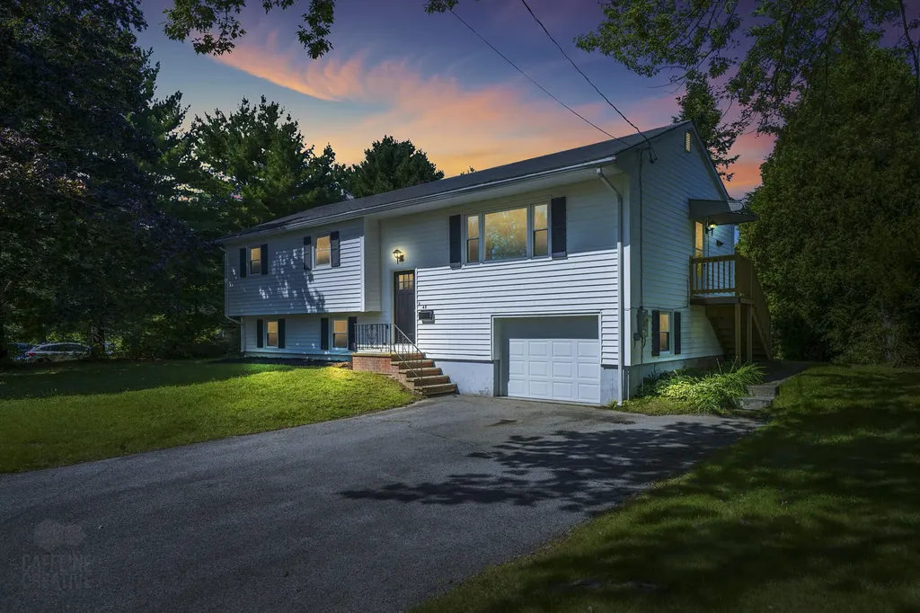 48 Jeanne Street Portland ME 04102