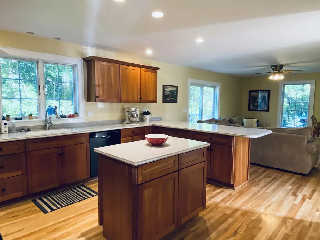 17 Hillside Drive Veazie ME 04401