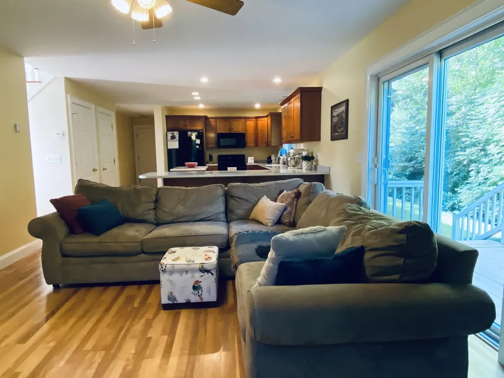 17 Hillside Drive Veazie ME 04401