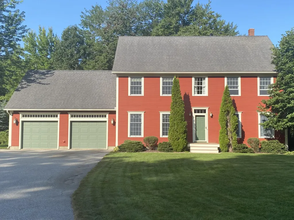 17 Hillside Drive Veazie ME 04401