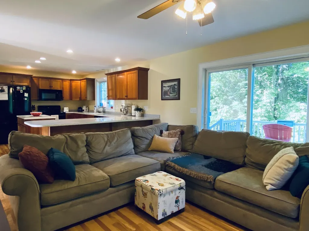 17 Hillside Drive Veazie ME 04401