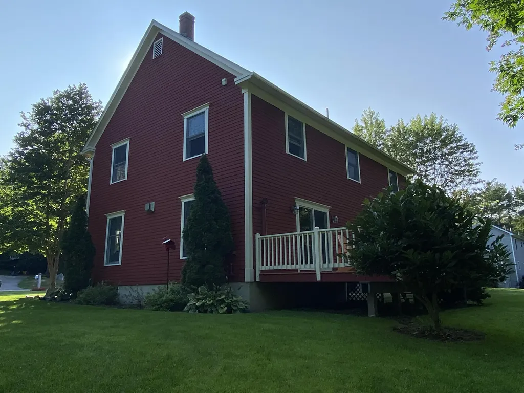 17 Hillside Drive Veazie ME 04401