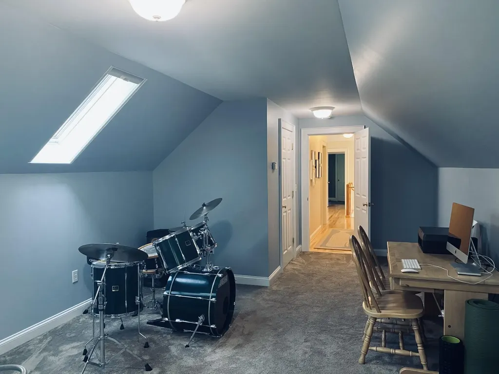 17 Hillside Drive Veazie ME 04401