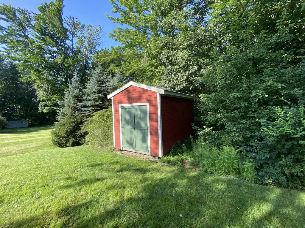17 Hillside Drive Veazie ME 04401