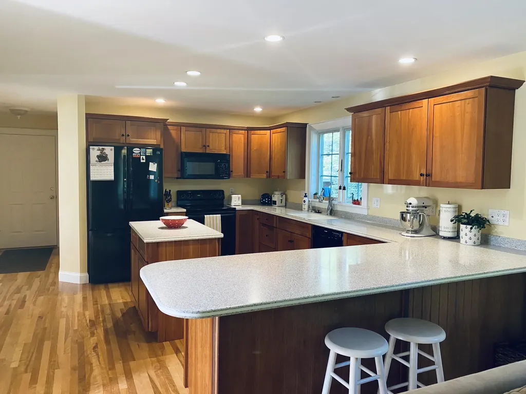 17 Hillside Drive Veazie ME 04401